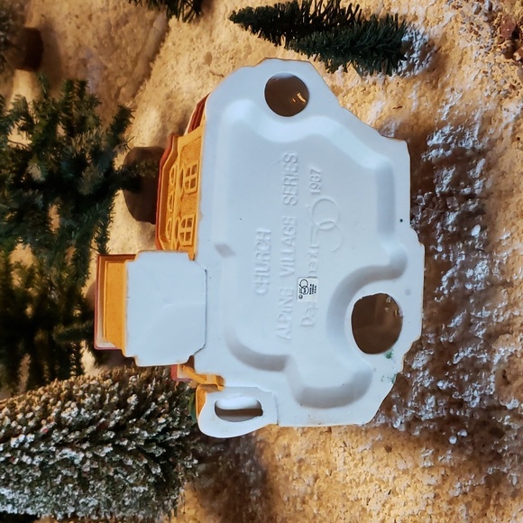 DEPARTMENT 56 - Alpine Village - Alpine Church - In Original Box - Picture 8 of 10